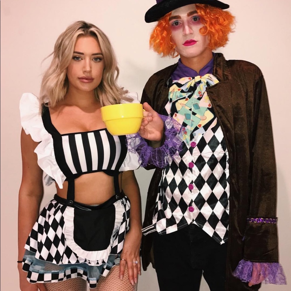 YANDY EAT ME ALICE COSTUME SIZE M RUNS SMALL